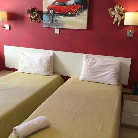 Konukevi Whitestar 2*
