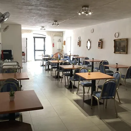 Whitestar Vendégház 3*