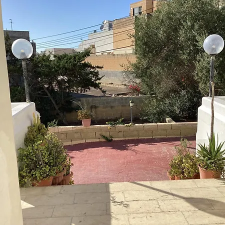 בית הארחה Whitestar Salina