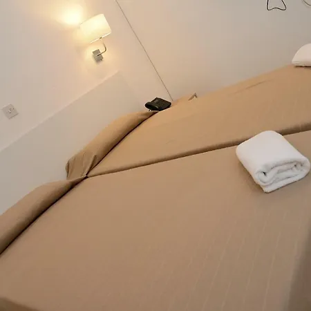 בית הארחה Whitestar Salina