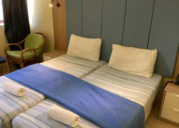 Guest house Whitestar