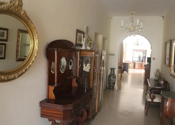 Whitestar Gæstehus 3*