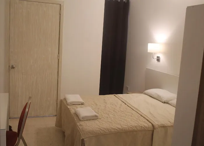 Whitestar Gæstehus 3*